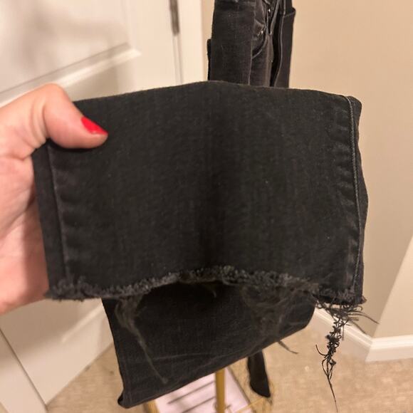 Levi’s 505 Women’s Straight-Leg Jeans – Black Wash, Raw Hem, Size 8 - Picture 5 of 6